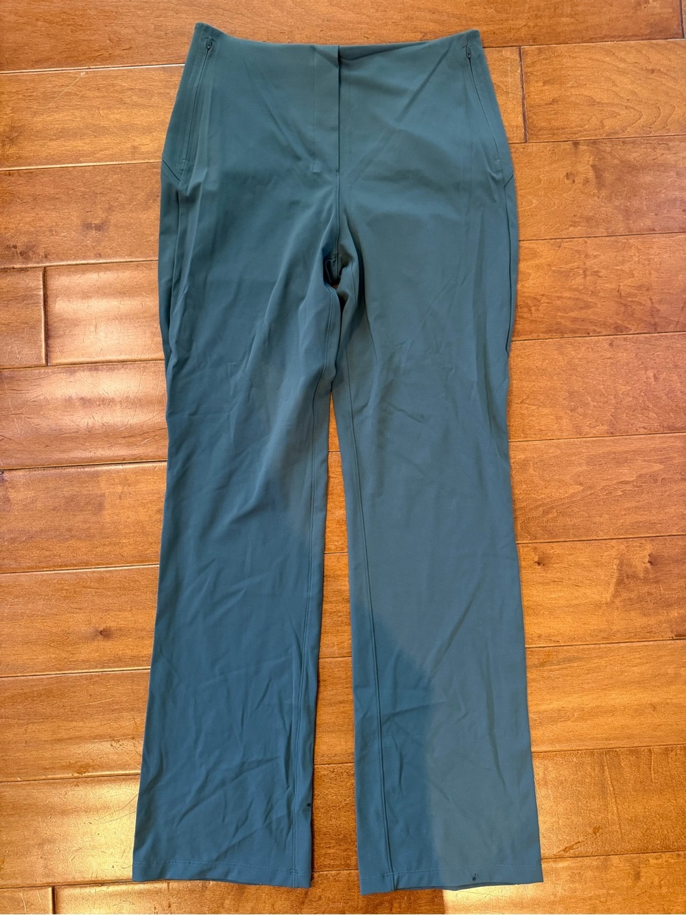 Lululemon Size 8 Olive Green Straight-Leg Stretch Pants Excellent Condition